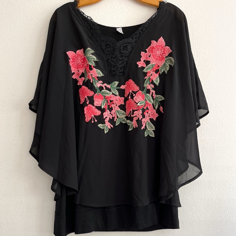 Nextmia Tunic Top Women’s Size 18 Black Floral 3D Embroidery Lace Sheer